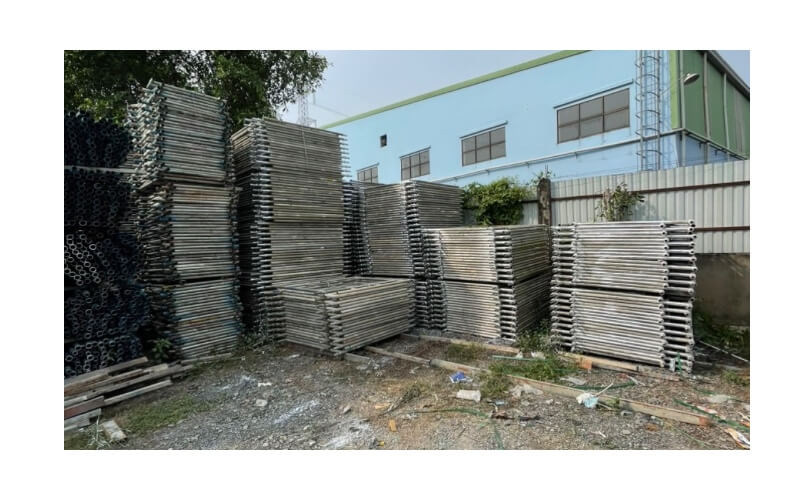 giàn giáo 1.7m thường được gọi la dàn giáo 1m7