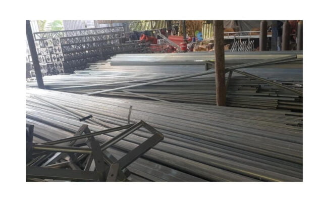 chuẩn bị nguyên vật liệu hàn giàn giáo và sự kiện