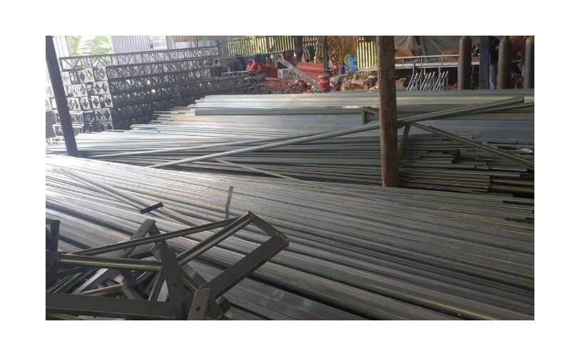 chuẩn bị nguyên vật liệu hàn giàn giáo và sự kiện