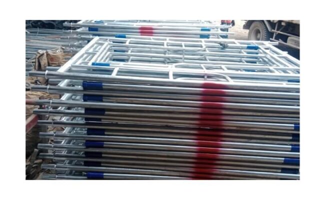 giàn giáo xây dựng 1m7 1 bộ gồm 42 chân giàn giáo và 42 cặp chéo giằng
