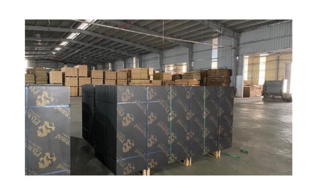 kho sản xuất ván ép phủ phim