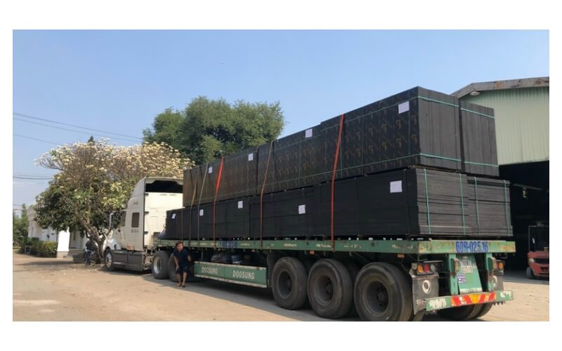 vận chuyển ván ép phủ phim