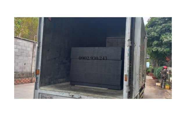 ván phủ phim 1220x2440x18mm tại đất đỏ vũng tàu