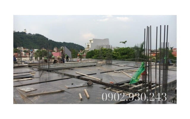 giá ván phủ phim 15 ly sử dụng đổ sàn